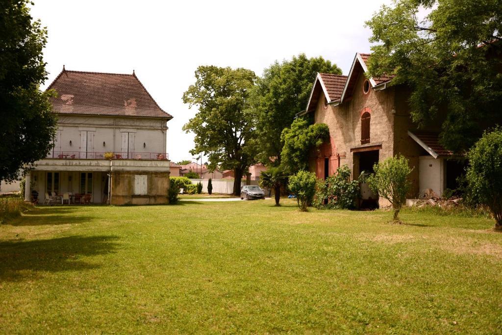 Chambres D'Hotes Du Gout Et Des Couleurs Grenay Exterior photo
